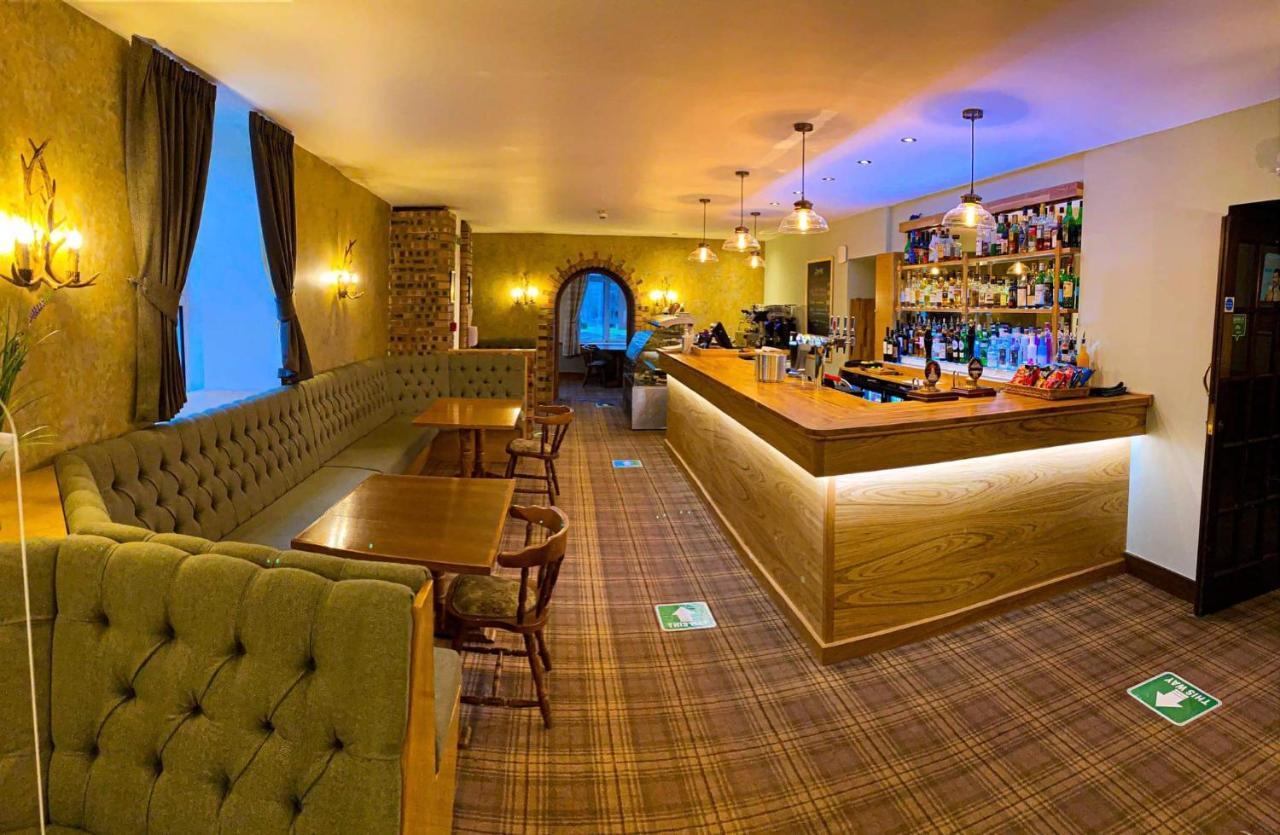 Duke Of Gordon Hotel Kingussie Bagian luar foto